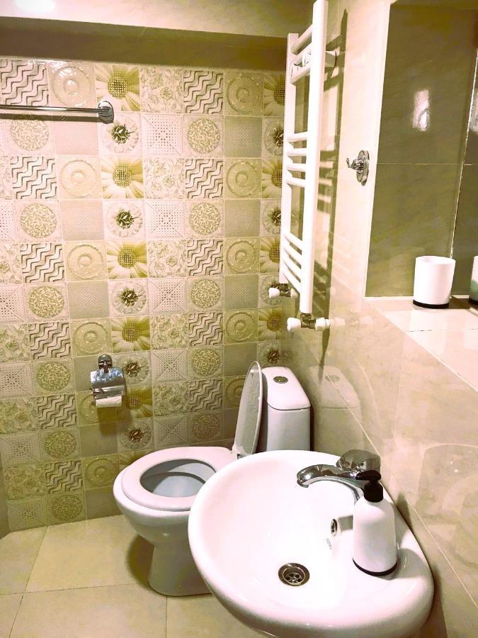 Apartment 19 Kutaisi Luaran gambar